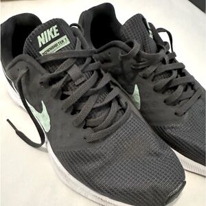 Women's Nike Downshifter Tennis Shoe Size 9
